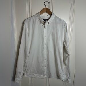Michael Kors slim fit men’s dress shirt, size XL white and gray